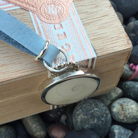 Natural Shiva Eye Pendant - 925 Sterling Silver, bead ball accents. - Picture 6 of 7